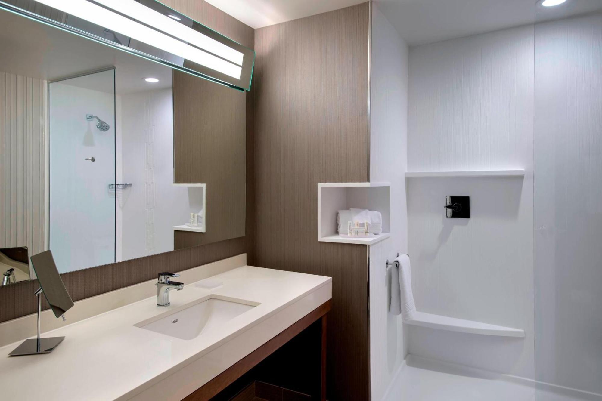 Hotel Courtyard By Marriott Schenectady At Mohawk Harbor Zewnętrze zdjęcie